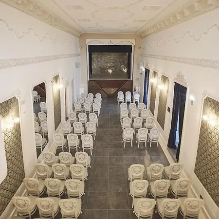 Castello Ducale Colonna Hotel